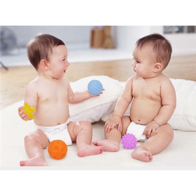 Set bóng cảm quan - rèn kỹ năng vận động tinh