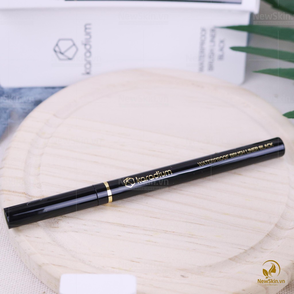 Bút Kẻ Mắt Nước Karadium Waterproof Brush Liner Black