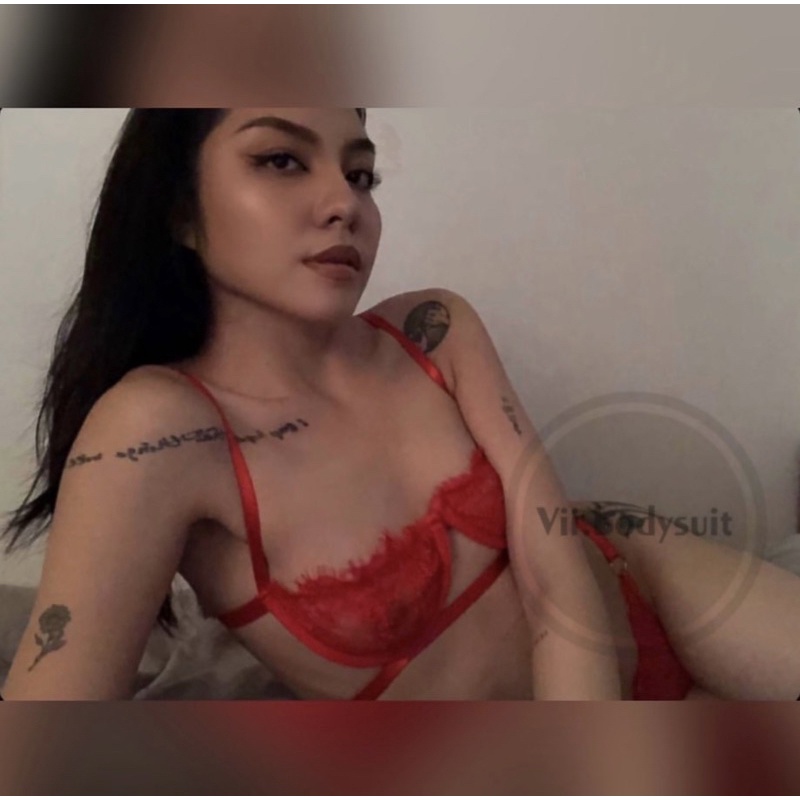 Bộ đồ lót xuyên thấu có gọng