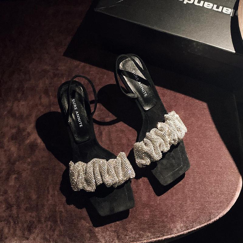 Giày Cao Gót Sandal Hai Cách Mang Thời Trang Mùa Hè