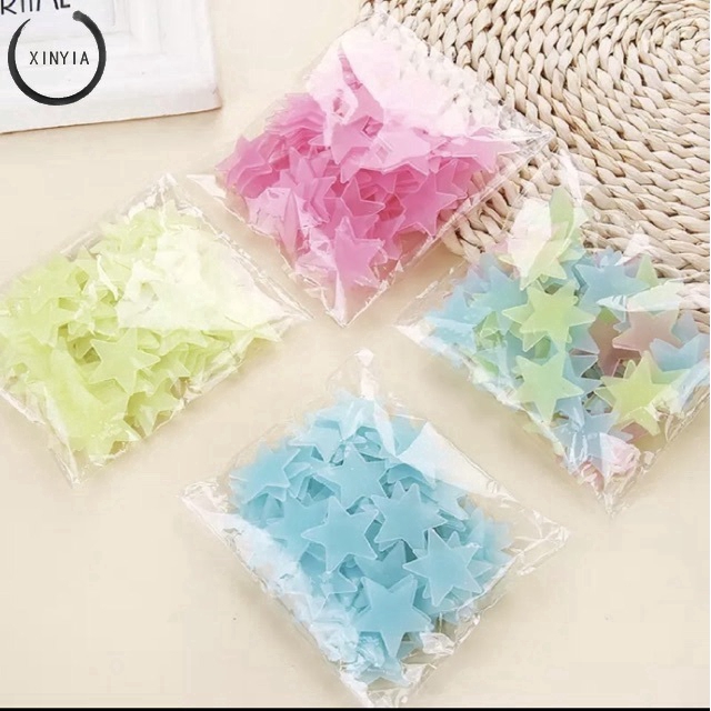 Set 50 miếng dán tường dạ quang hình ngôi sao xinh xắn