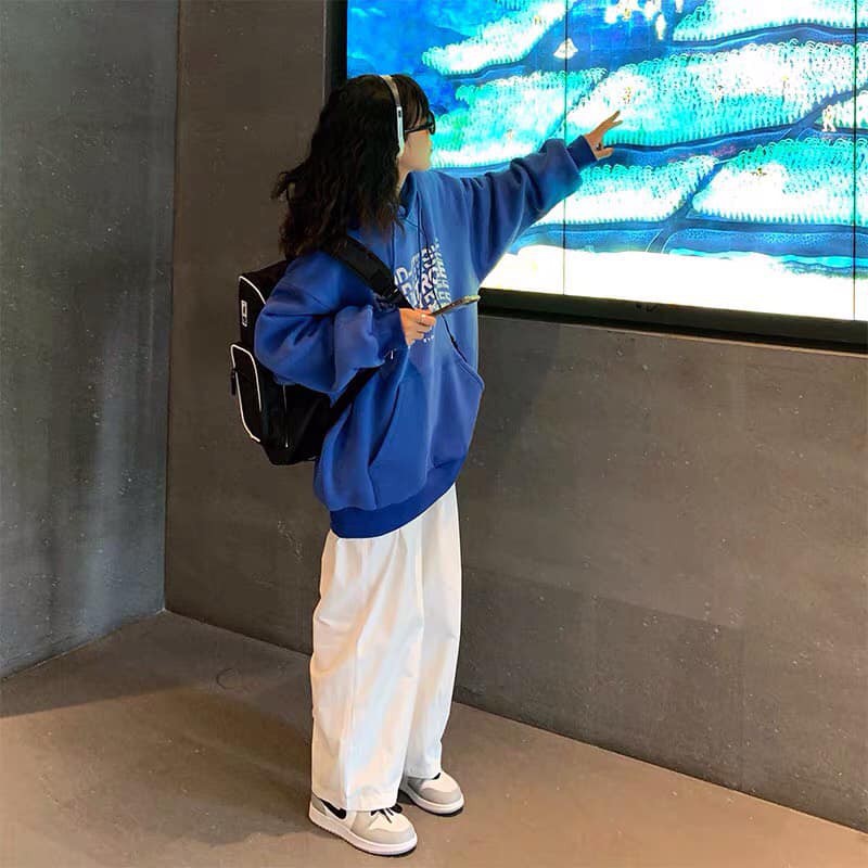 Áo nỉ hoodie chữ lượn sóng | BigBuy360 - bigbuy360.vn