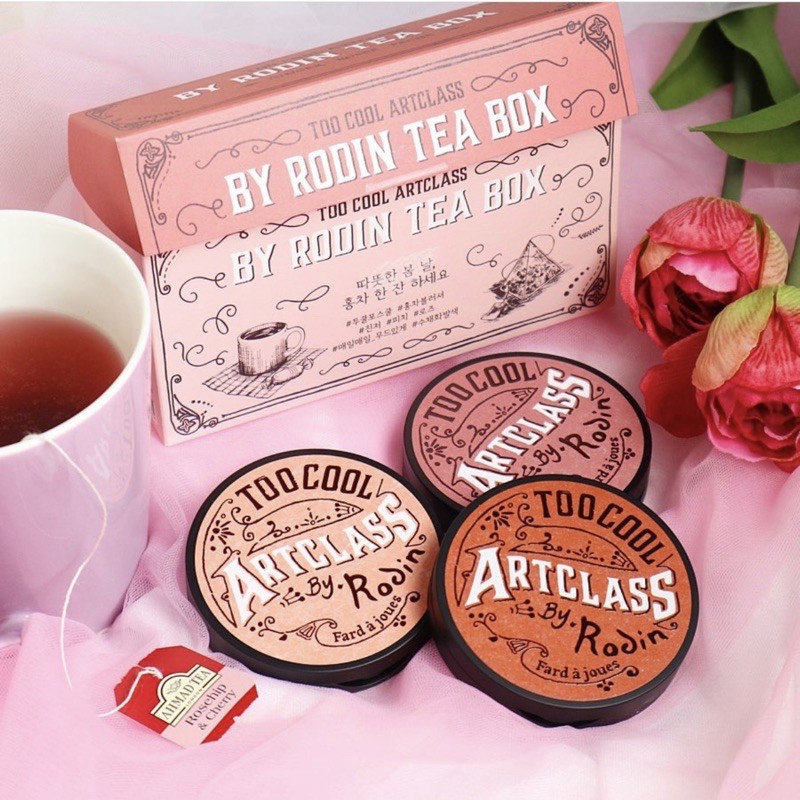 Má Hồng TOO COOL FOR CHOOL ART CLASS BY RODIN BLUSHER