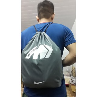 Túi rút đựng đồ đá bóng