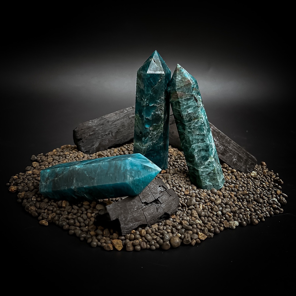 Trụ Đá Blue Apatite - Đá Thanh Tẩy