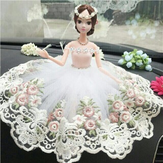 Búp bê cô dâu váy trắng bồng bềnh 