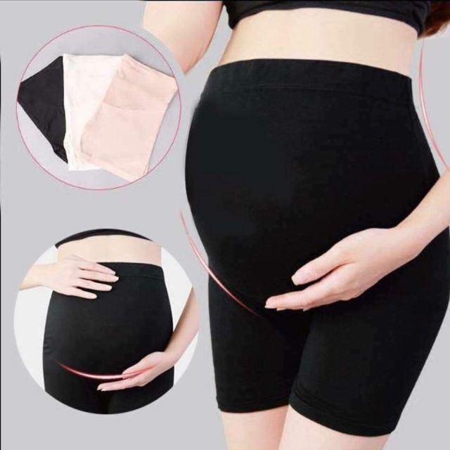 Quầy mặc váy bầu