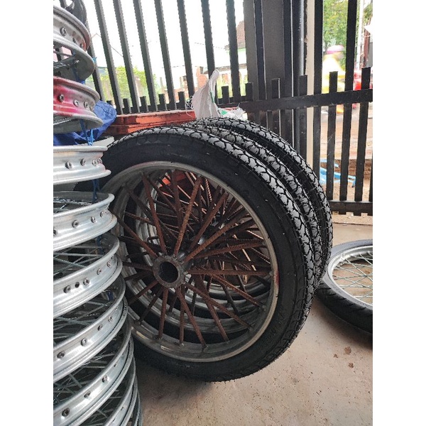 Bánh Xe Niền Đen Ba Gác Kéo 275-17 ,300-19,  Xăm Xe Ba Gác Hàn, Niền 12 li siêu cứng