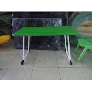 Bàn học mầm non cho bé chân gấp gọn