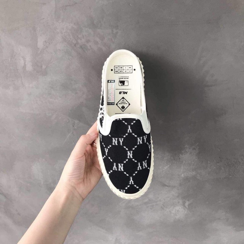 Mule Dia Monogram Auth