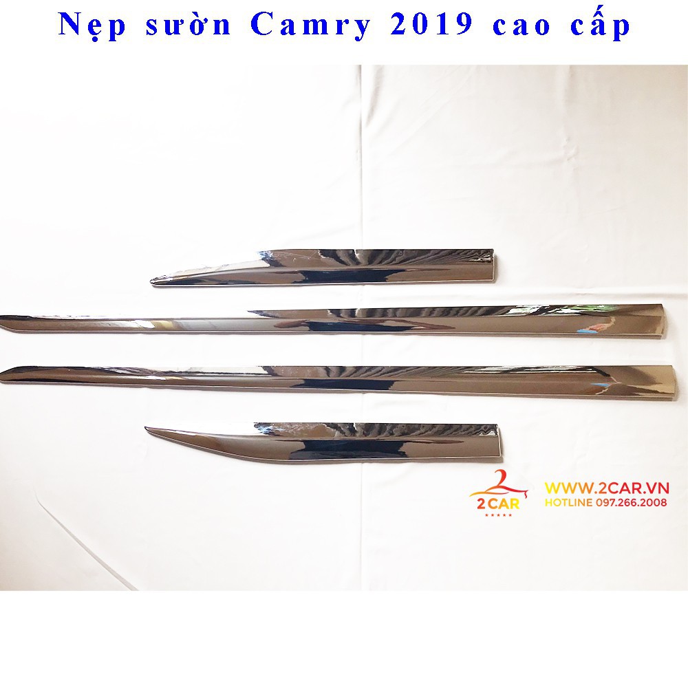 Nẹp sườn xe Toyota Camry 2019-2020 cao cấp