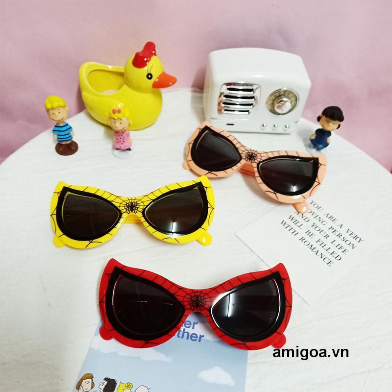 ✨✨Kính râm chống tia UV phong cách phim người nhện dành cho trẻ em