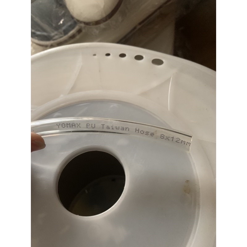 Ống dây áp lực PU 12mm chuyên dùng cho những đường ống hơi,gắng đường nước bơm phun sương