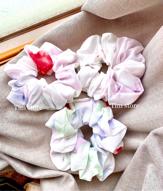 Dây cột tóc vải scrunchies hồng tươi gấu dâu lotso losto trái dâu TIMSTORE phụ kiện tóc phong cách hàn