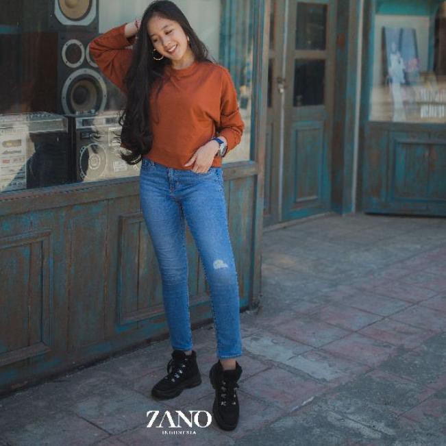 Áo Sweater Croptop Thiết Kế Đơn Giản Trẻ Trung Năng Động Ffq-770