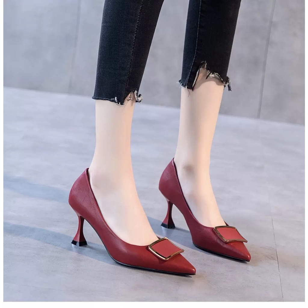 Giày Cao Gót Mũi Nhọn Màu Đen Thời Trang Nữ