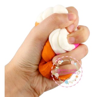 Squishy kem ốc quế 18*7*6.5cm (kèm móc treo)