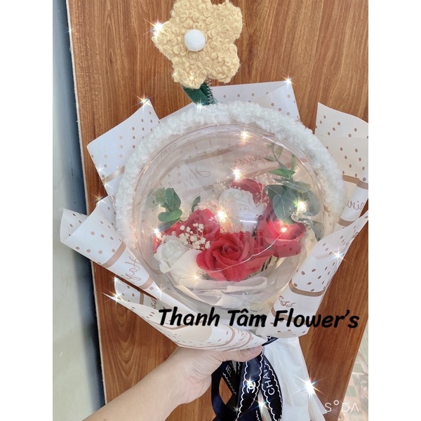 Bó hoa bóng Mica kèm hoa sáp full phụ kiện