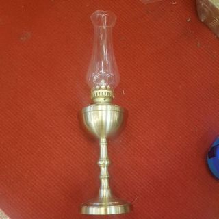 Đèn dầu bằng đồng cỡ trung
