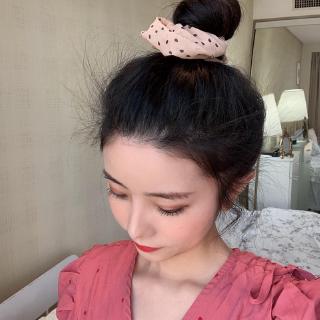Cột tóc đơn giản phong cách Hàn Quốc