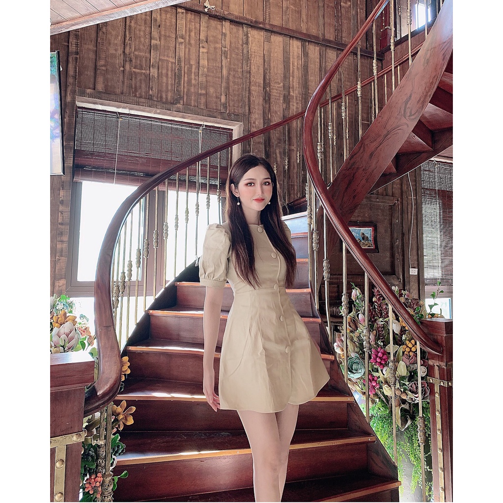 váy kaki viền cúc