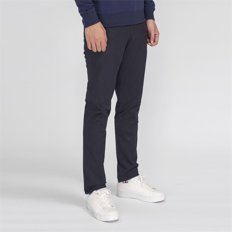 Quần kaki Aristino  kiểu dáng regular fit chất cotton AKK01908