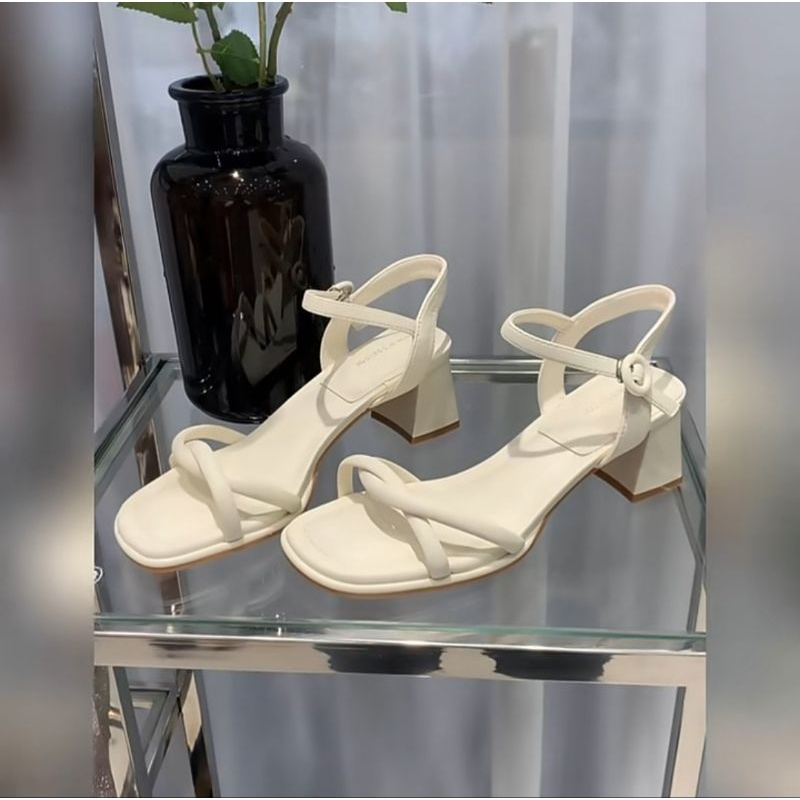 sandnal quai chéo dễ đi 6p mã v29