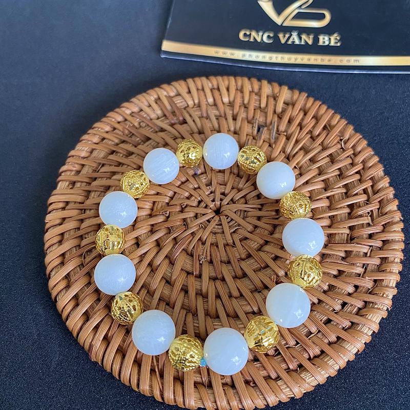 Vòng tay hạt Sò tai tượng mix bi mạ vàng - Lách tay phong thủy dành cho nữ mệnh Kim, mệnh Thủy CNC VĂN BÉ