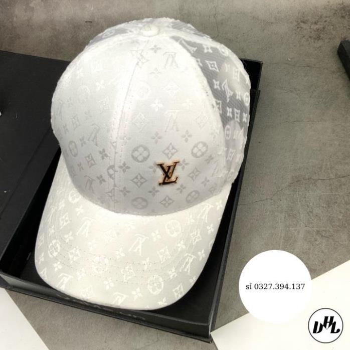 Mũ lưỡi trai phối lưới in LV gắn logo sắt cao cấp form nam nữ