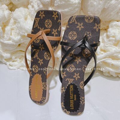 DÉP KẸP NỮ THỜI TRANG XINH XẮN QUAI NGANG CHỮ A HÌNH HOA MŨI VUÔNG SHU STORE