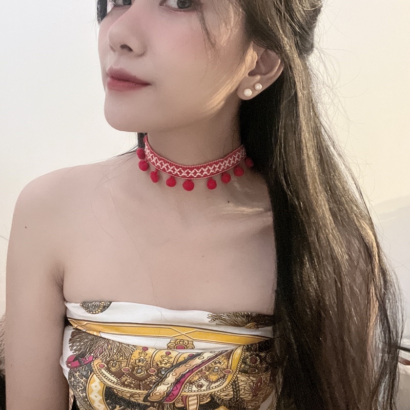 Choker bohemian - vòng cổ cục bông thổ cầm