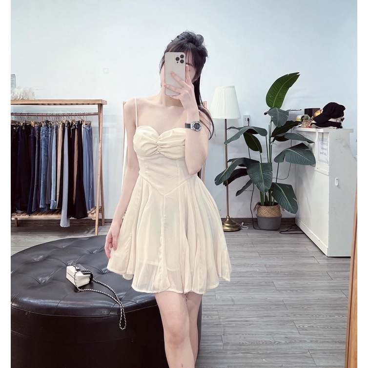 Váy hai dây vải tơ