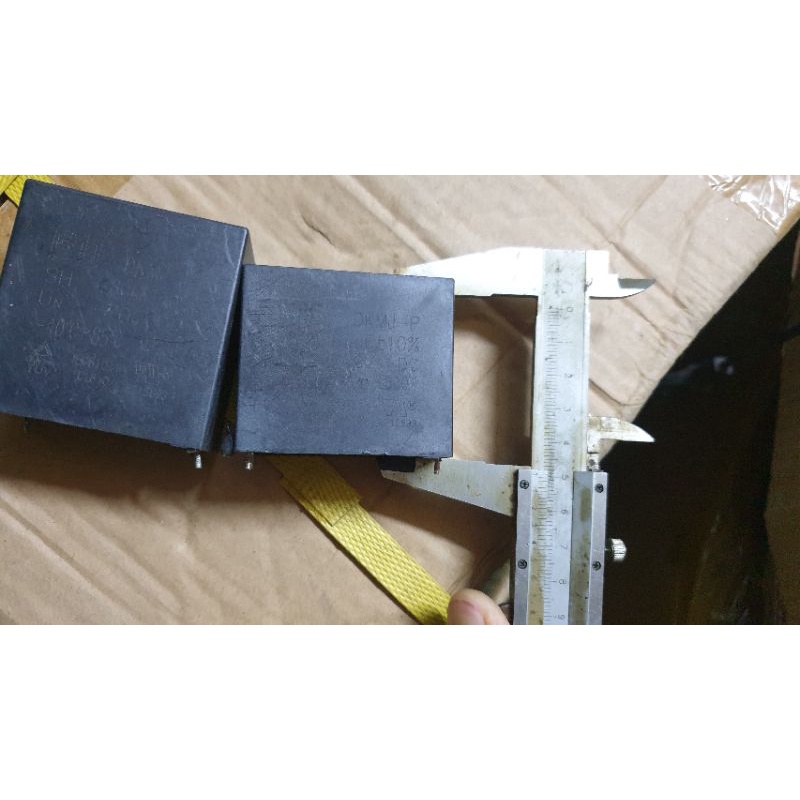 tụ điện BM capa  65uf 700vdc và 80uf 700vdc