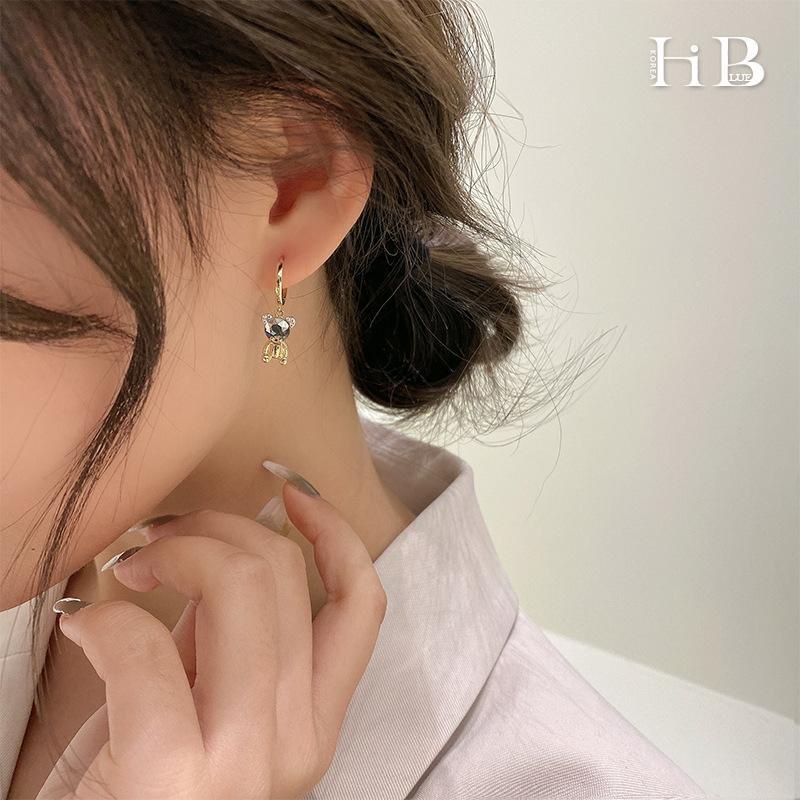 Bông Tai Hình Tròn Đính Kim Cương Lấp Lánh Dễ Thương Phong Cách Hàn Quốc