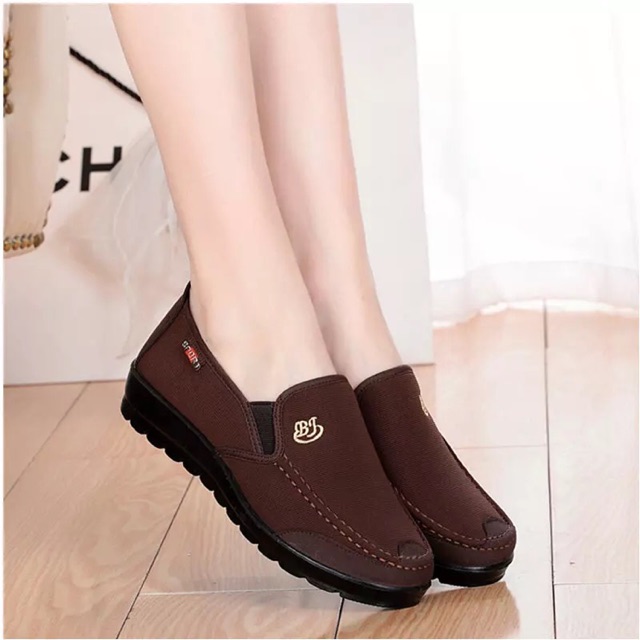 Giầy lười vải trung niên nữ