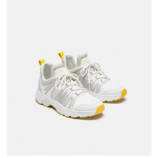 Sneaker zara