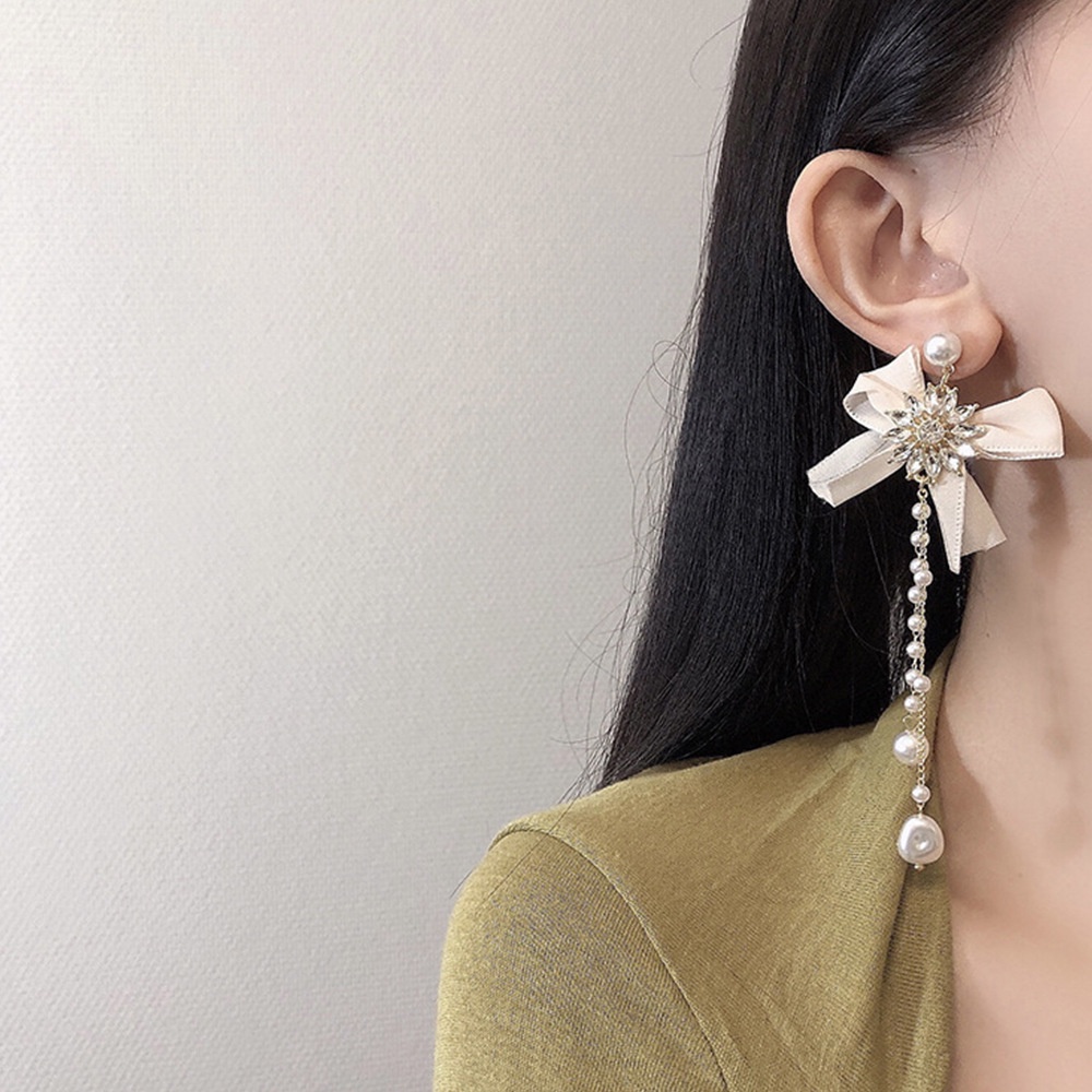 Đôi Khuyên Tai Tua Rua Đính Ngọc Trai Thời Trang Hàn Quốc Cho Nữ