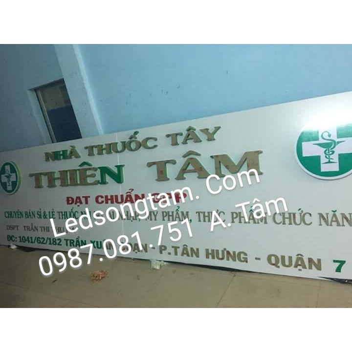 Làm bảng hiệu quảng cáo ngoài trời