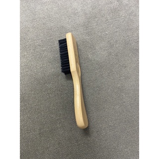 Chổi phủi tóc cán gỗ Wahl