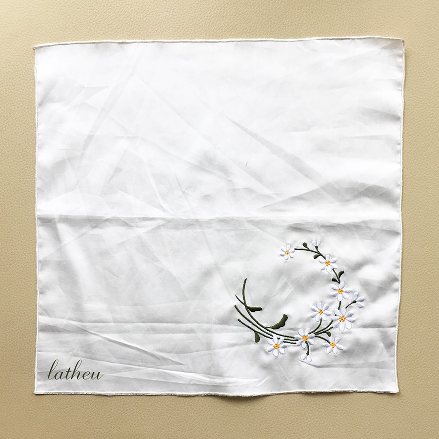 Khăn thêu Cúc Hoạ Mi