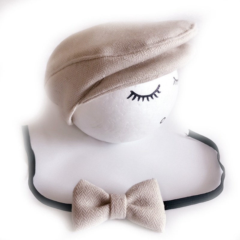 Mũ đội và nơ thắt xinh xắn cho bé chụp ảnh