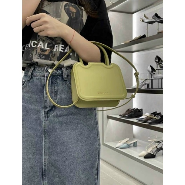 Túi Charles and kieth cầm tay ,đeo chéo gì cũng sang nè