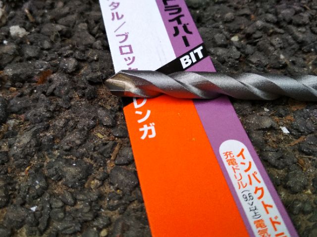 SV Mũi khoan tường Unika RJ8mm chuôi lục