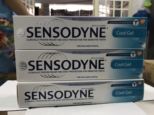 1 hộp KEM ĐÁNH RĂNG SENSODYNE COOL GEL THÁI LAN 100gx12 tuýp