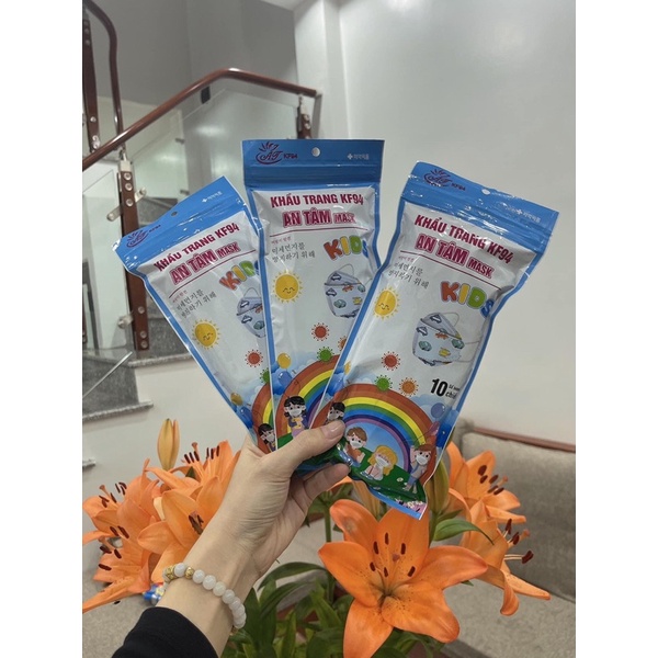 Set 50 khẩu trang kháng khuẩn KF94 HD cho bé siêu cute