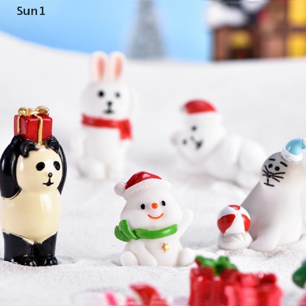 1 Mô Hình Người Tuyết Nhỏ Dùng Để Trang Trí
