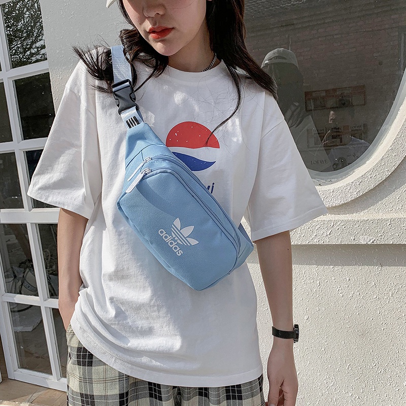 Túi đeo chéo thể thao Adidas loại nhỏ thời trang năng động cho nữ | BigBuy360 - bigbuy360.vn