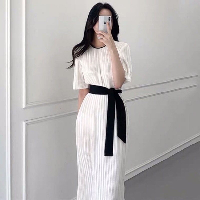 Đầm xếp li trắnng nơ eo sang trọng
