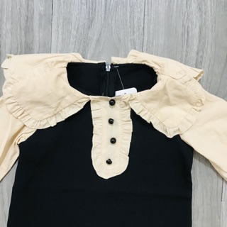 Váy phối cổ bèo