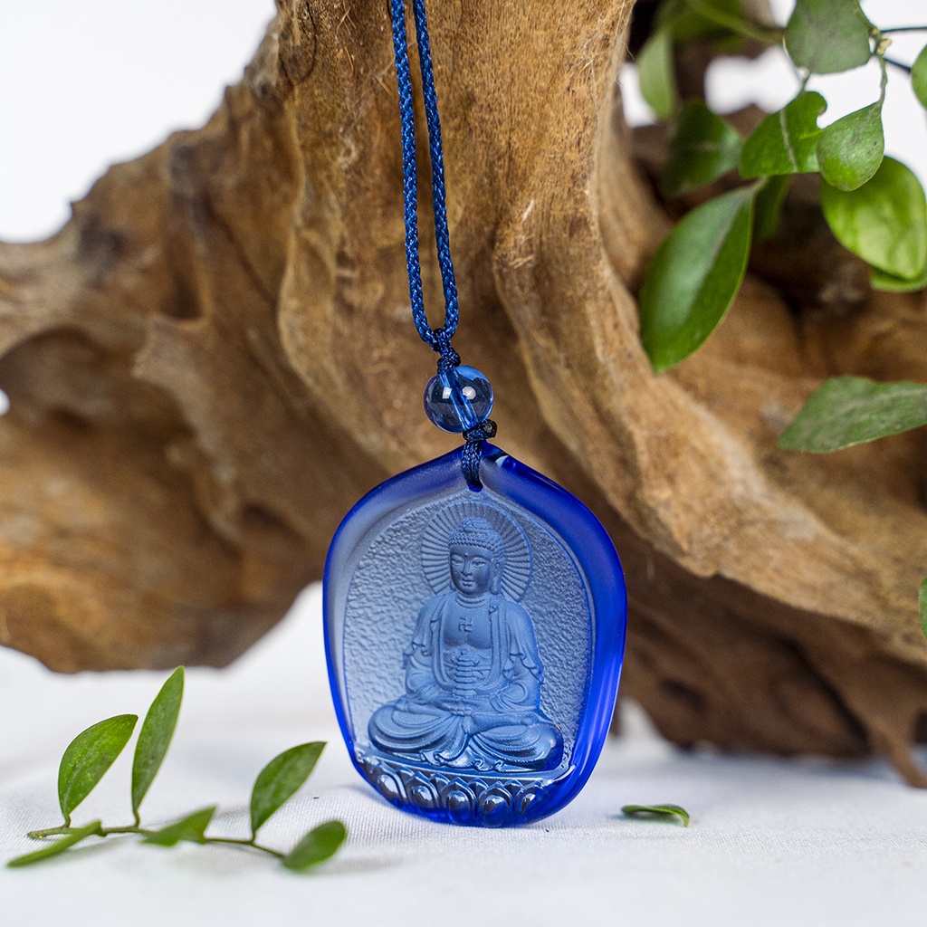 Vòng cổ hình phật có túi đựng, chất liệu lưu ly, gia trì giúp tăng năng lượng người đeo - Mani Decor